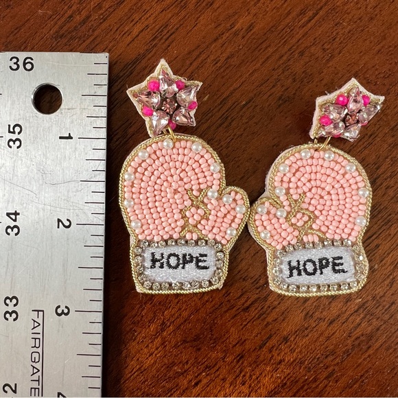 Hope Breast Cancer Awareness Seed Bead Earrings - Picture 5 of 6